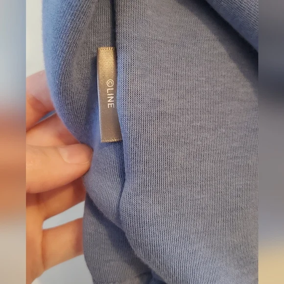 Cropped Sweater - Picture 3 of 6